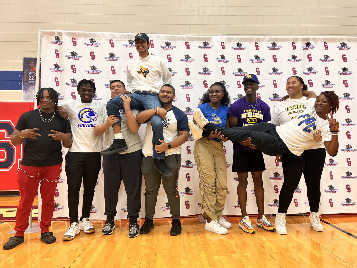 Signing day 2022 #ThePantherWay is complete! #Family #STP @CFISDAthletics @CySpringsHS