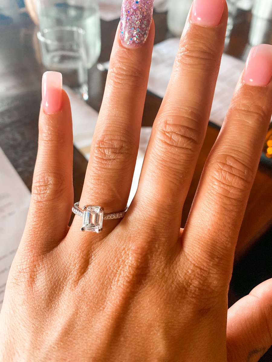 jazzyyyd's tweet photo. I GET TO MARRY MY MF BESTIE 🤎🥳🍾 https://t.co/jLwDZe8Yds