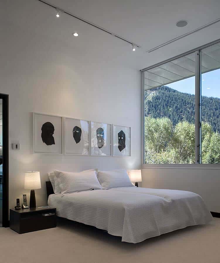 Astounding modern mountain retreat in Aspen surrounded by beauty onekindesign.com/2018/10/18/mod…
