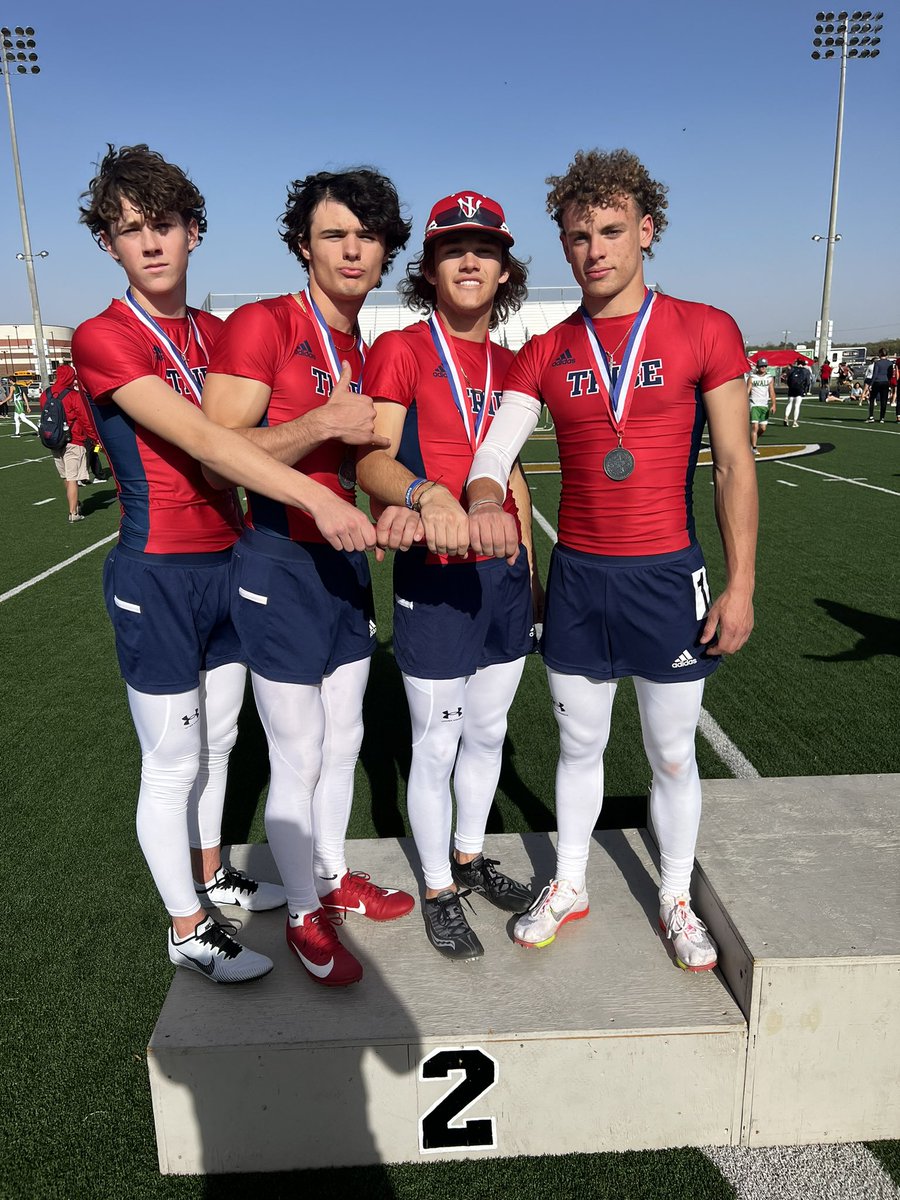jimned_xctf's tweet photo. Congrats to Garrett H, Cooper M, Chase G, &amp; Breydon W for their 🥈 performance in the 4x100 m relay at the District 6-3A T&amp;F Championships! #AreaQualifiers #LetsRollTribe

@JNSportsNation @JNathletics @atx_walker @MascorroCooper https://t.co/ZIsaFqhfMO