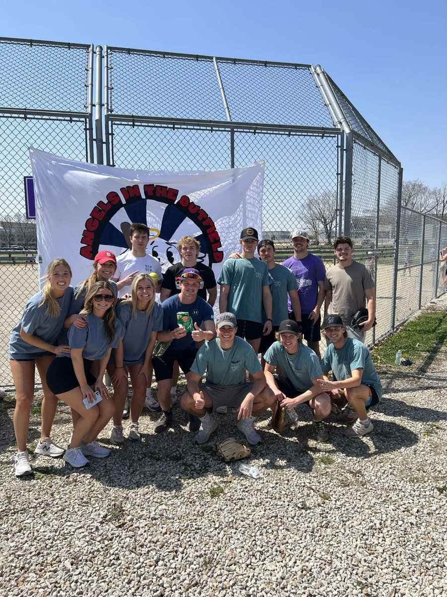 Kelly Papenberg tweet media