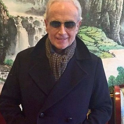 A very sweet and happy Monday night and a happy Holly week to Josep Carreras ❤️🌺❤️

Nur für dich schlägt mein Herz allein"
youtube.com/watch?v=lPlU2j…

A very sweet and happy night to all!

(See on te back)