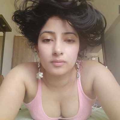 ayse_8940's tweet photo. #YeniProfilResmi https://t.co/G3k0CFRMpM