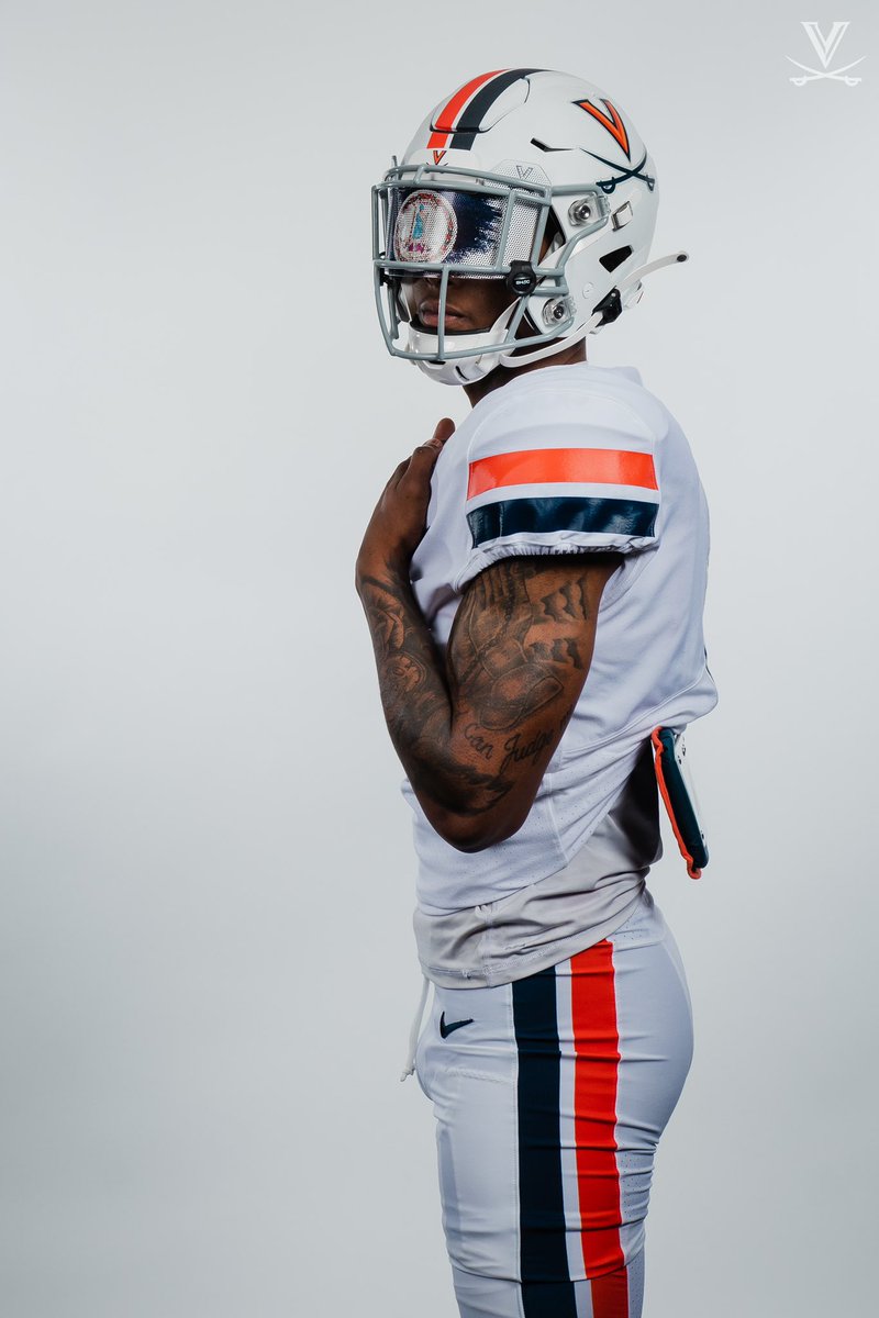 Carlo Thompson tweet media