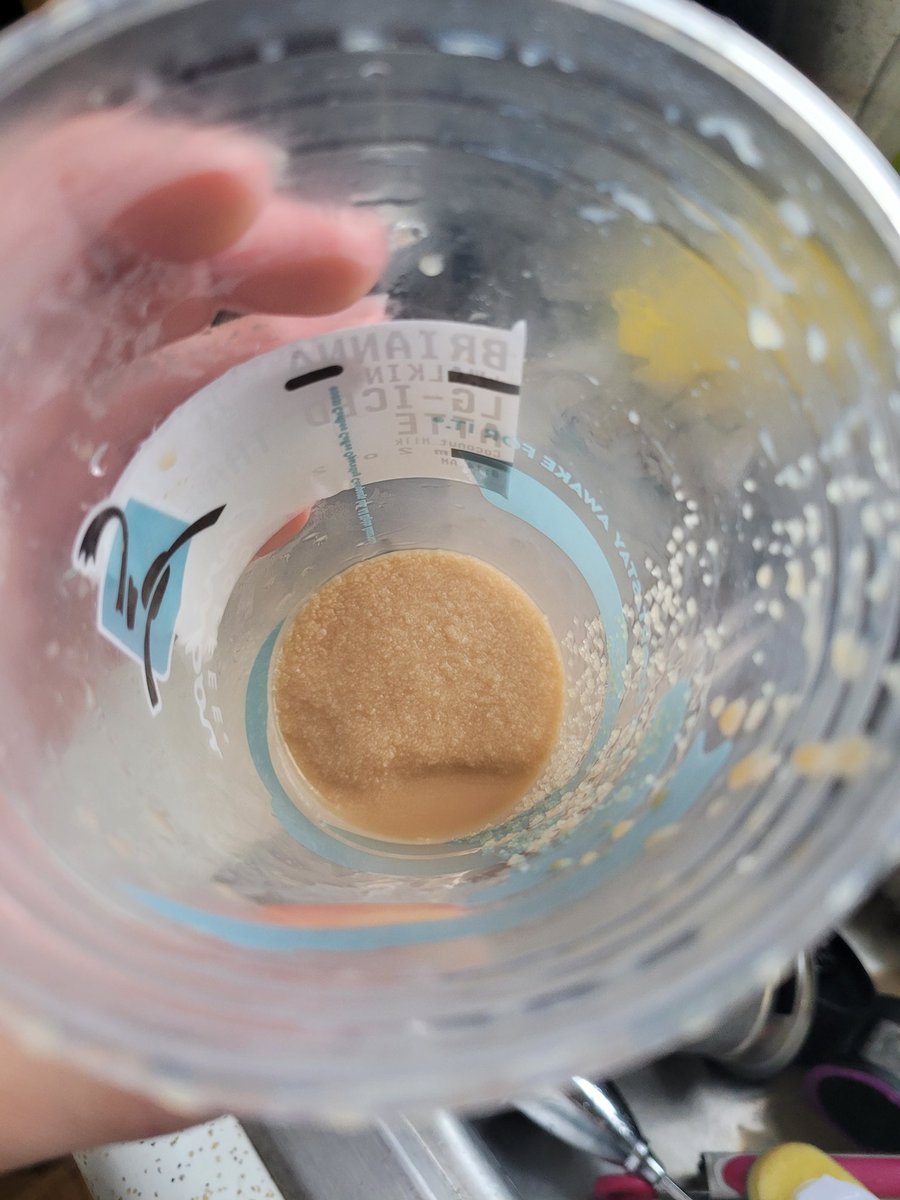 frecklegeek's tweet photo. The amount of sugar at the bottom of my @cariboucoffee this morning 😰 never had something like this happen lol https://t.co/MxKWQPCjhl