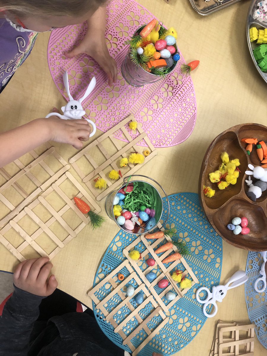 FDK_Lightning's tweet photo. Making Easter potions and using ten frames to count all the ‘ingredients’! #Easter #mathbehaviours #invitationtocount #kindergarten https://t.co/c7NT2GM4QT