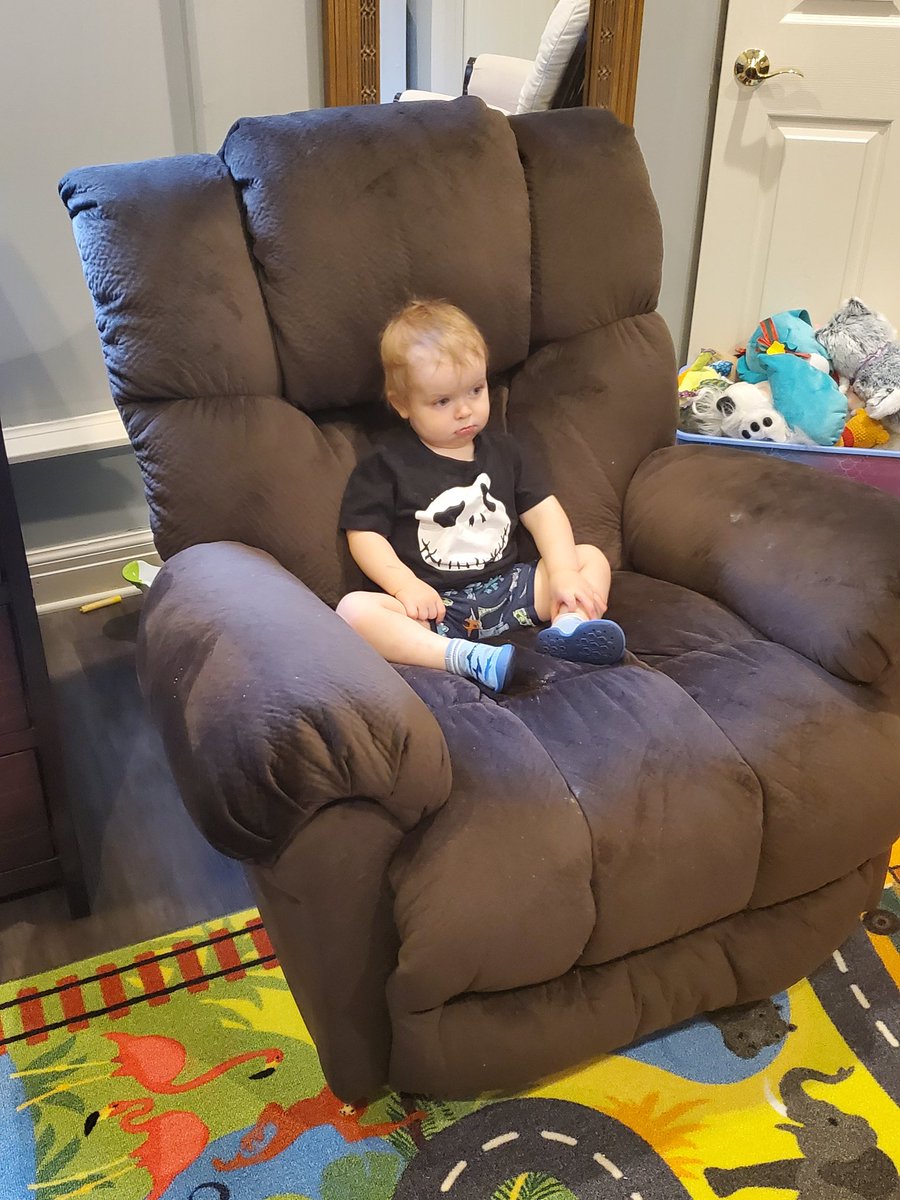 Came into the baby's room post stream and he's chilling in Paige's chair  just watching a movie lmao, image size:900x1200