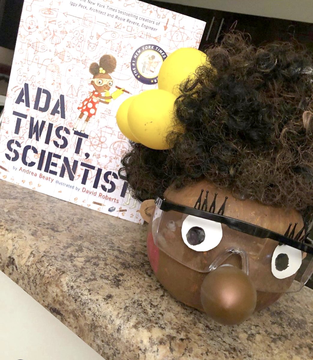 DonorsChoose's tweet photo. "Sharing my love of science through literature and hands on experiences has been so rewarding! Representation matters!" — Ms. Candace Scott, Middle grade teacher, North Carolina
Teachers, how are you bringing #represenation and #handsonlearning into your classrooms? https://t.co/h2lRZ9rlfT