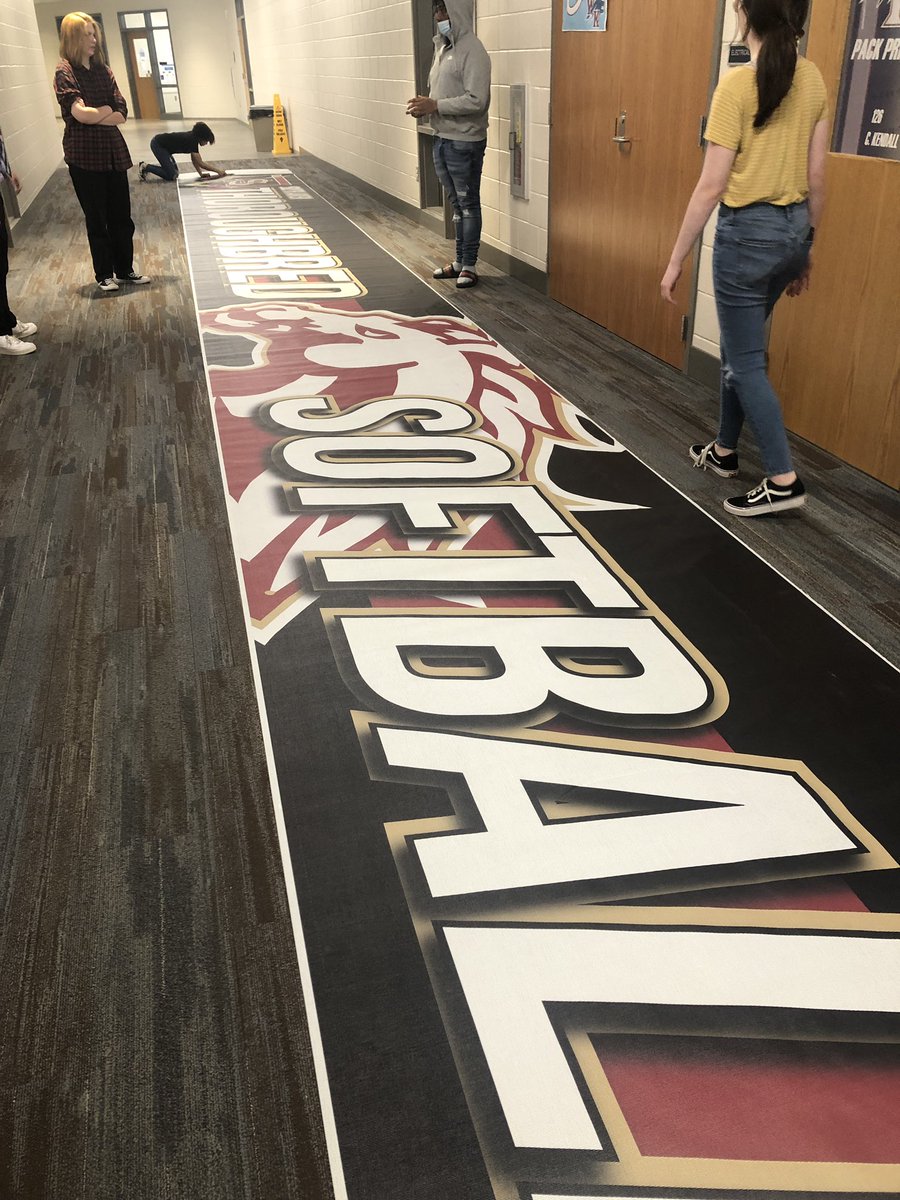 WKPackPrinting's tweet photo. Latest project done!  @WKPackPrinting project for coach Radford and South Aiken softball. https://t.co/b8OsQiGwe3