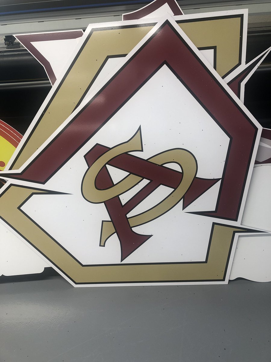 WKPackPrinting's tweet photo. Latest project done!  @WKPackPrinting project for coach Radford and South Aiken softball. https://t.co/b8OsQiGwe3