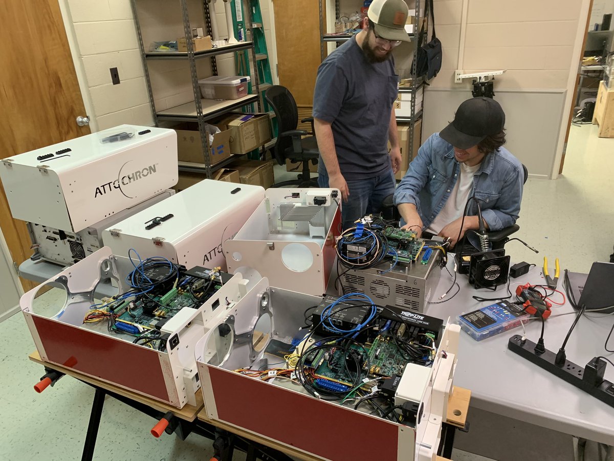 Attochron1's tweet image. Two men and three babies! @Attochron1  building prototypes *Femtosecond* Laser Optical Wireless &apos;FLOW(TM) telecoms systems.   #tech #blockchainethernet   #freespaceoptics #FSO #femtosecond #ultrashortpulse #SNR #backhaul #IRU #laser #Gbps #digitaldivide @elonmusk @markwarnerva