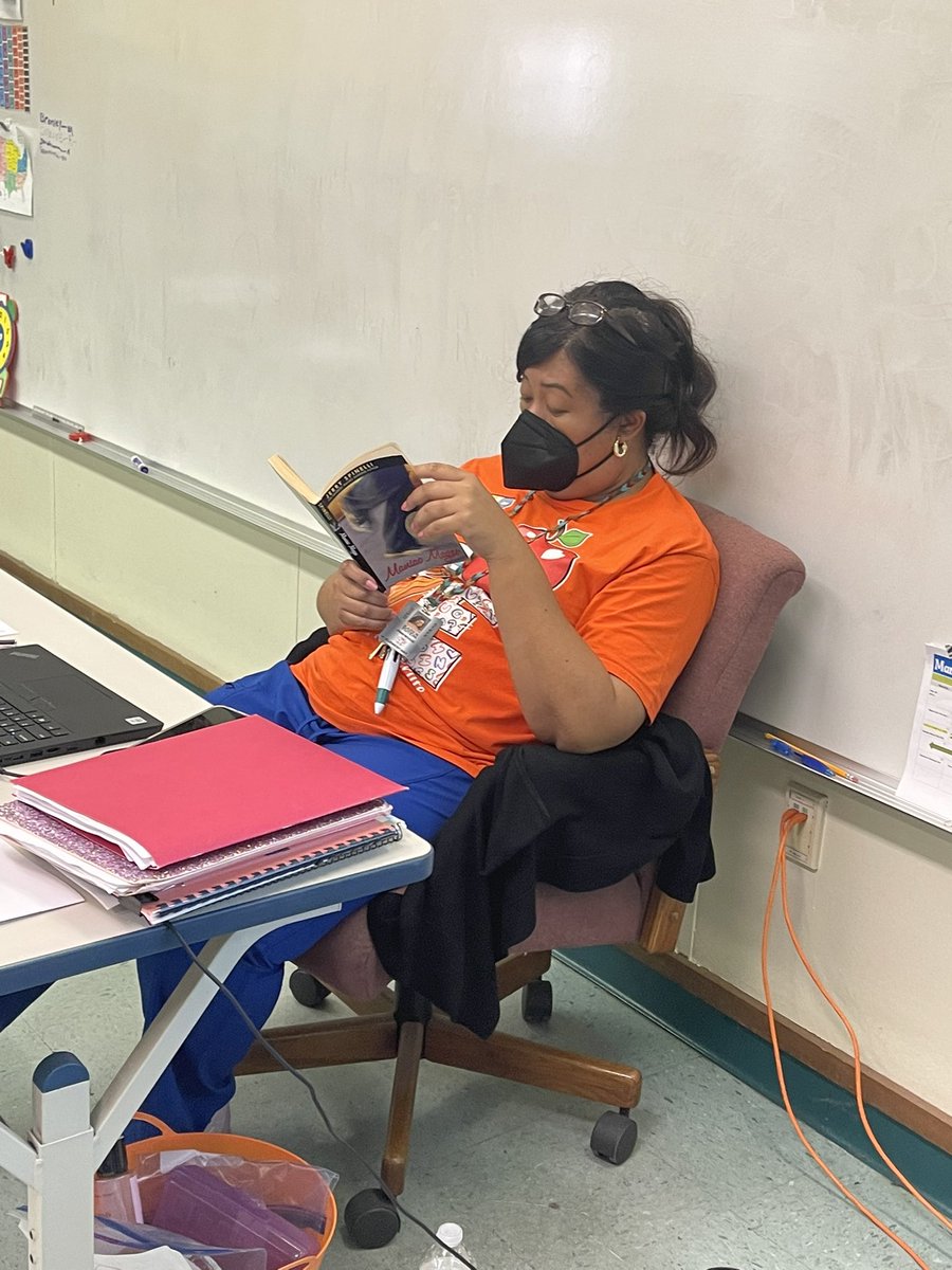 D.E.A.R Day was April 12,2022, and <a href="/PinewoodL/">Pinewood Elementary School/N. Lauderdale</a> Teachers and AP <a href="/jones_vinson/">Vinson D. Jones</a> made Beverly Cleary proud! @BrowardLiteracy @BCPS_Cadre4
