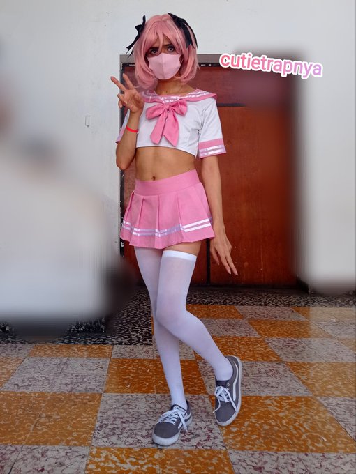 2 pic. Ari ? Astolfo, do i look cute? :3

Had an awesome day at the AnimeCon ?? https://t.co/FrxtdNK