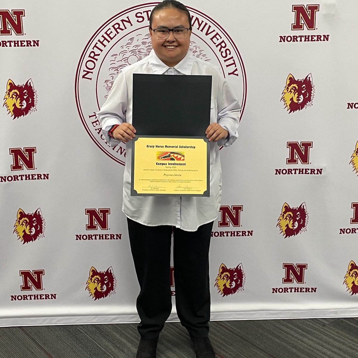 brlarvie_'s tweet photo. Honored & beyond blessed to be chosen as an recipient for the Crazy Horse Memorial Scholarship for one last ride. ☝🏻❤️ #GoWolves #LastGoAround @NorthernStateU https://t.co/avydRQKTKu