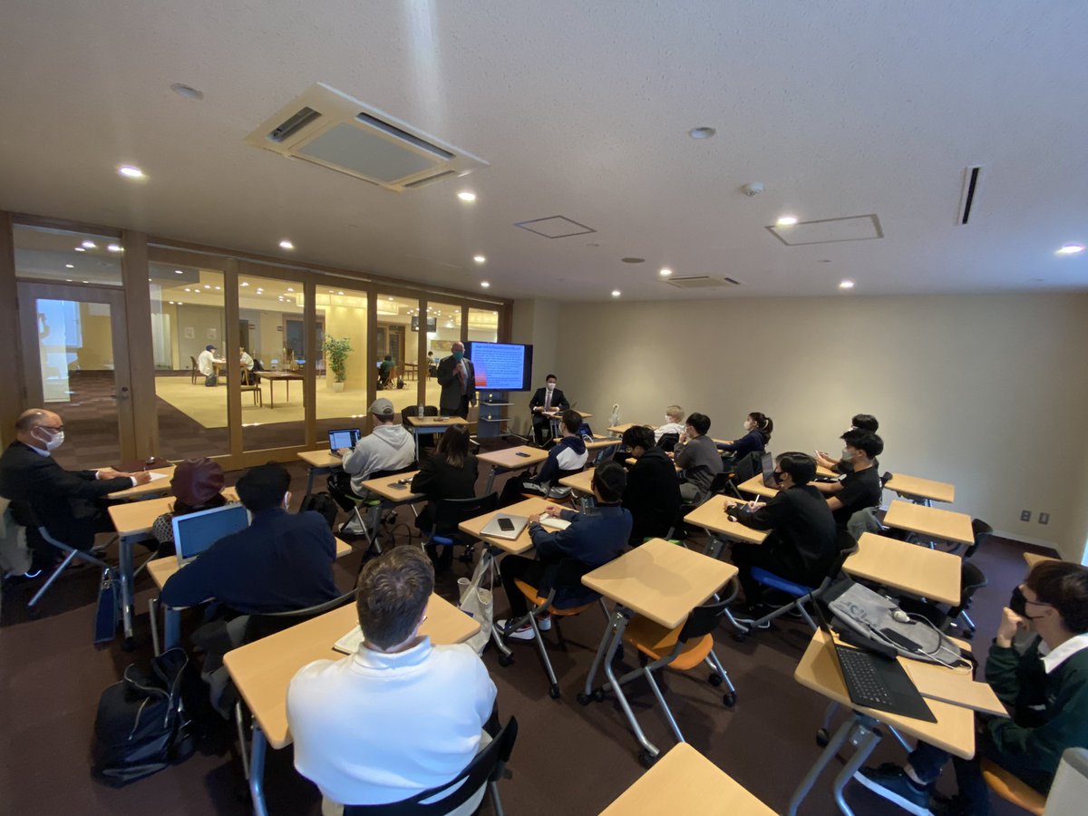 IR @ Tokyo International University tweet media