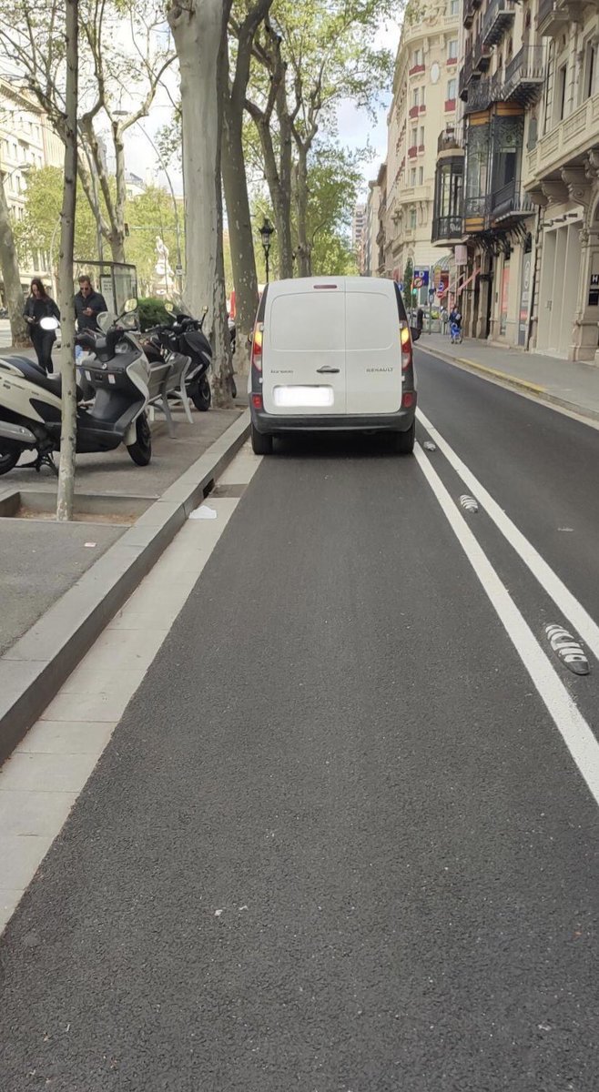 Carril invaders tweet media