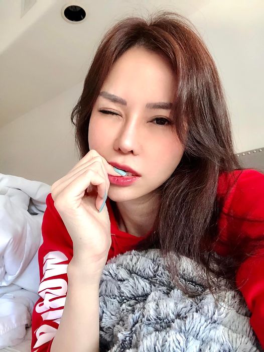 LanEllie31's tweet photo. August in me is also beautiful
Of the passionate couple behind the door 🥰 https://t.co/HQy9BvVp2Q