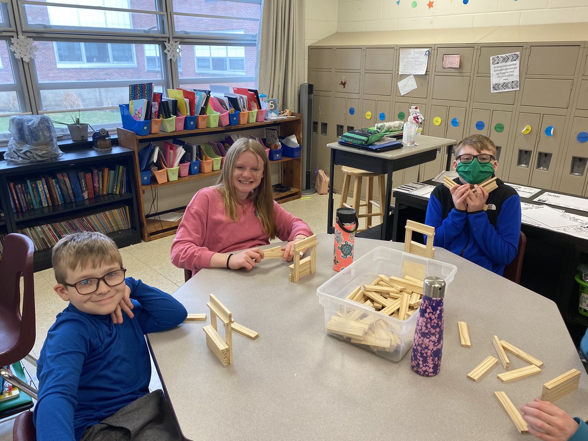 MrsTaylor1721's tweet photo. Today we learned about the engineering and design process and then put the process into action by completing KEVA plank challenges! https://t.co/5OqVrr5BWE