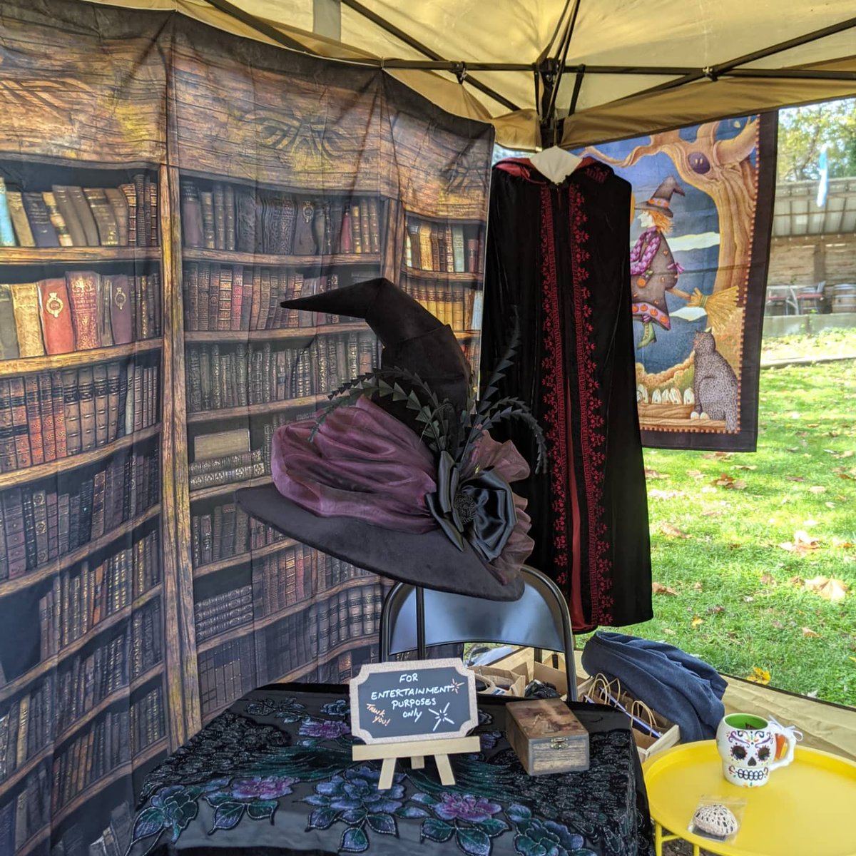 FabbioliWines's tweet photo. Easter Weekend at Fabbioli's - Spring Craft Fair and Outlander Theme. 
https://t.co/TV2zT83GOv 
#EasterWeekend #Easter2022 #craftfair #winetasting #Outlander https://t.co/7GGvCZ0KOv