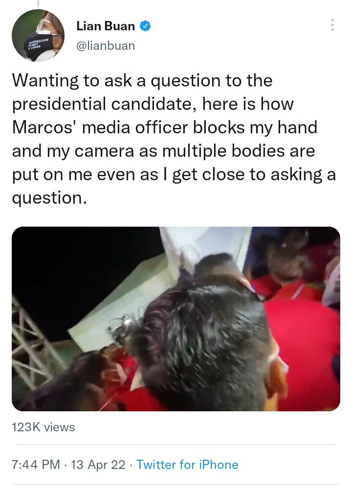iamonyourphone's tweet photo. For today's chika, iyaking media. Yes po.
😆😂🤣 https://t.co/bSWsqvh5QV