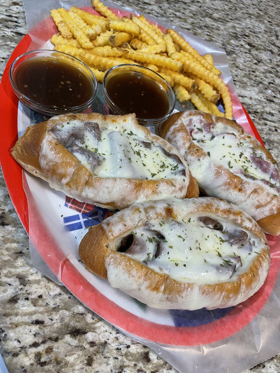 StewsSauce's tweet photo. Mine.  Theirs.  French Dips.
👊🏼💥 @thespicygnome https://t.co/PERjozYYdk