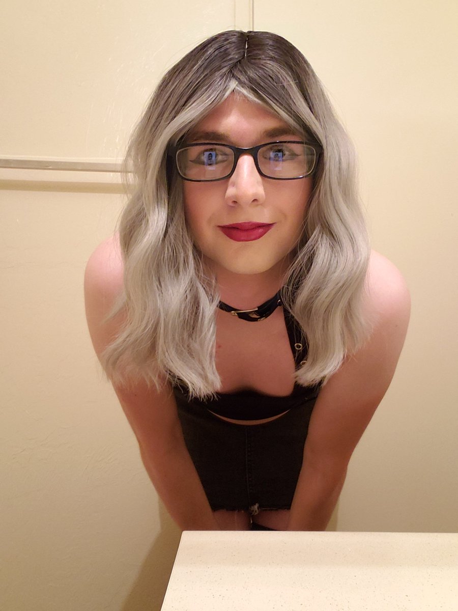 Cassy_MTF25's tweet photo. Hi! I'm just loading a bunch of photos onto here! #sissyclit #cagedboi https://t.co/bJYSqpQbtP