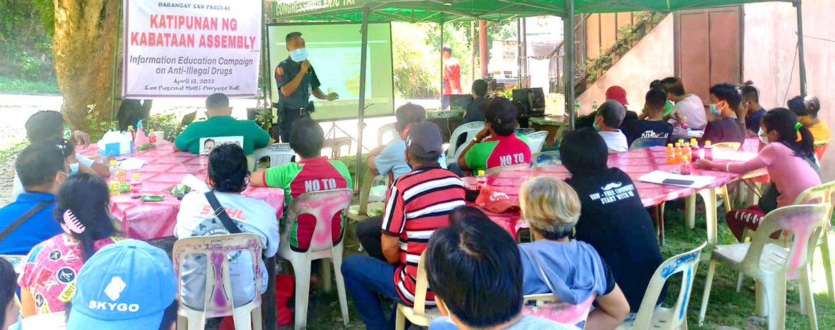 PNPTuba's tweet photo. Tuba cops conducted information drive on the ill-effects of illegal drugs and safety reminders in driving motorcycle to the youths and residents of San Pascual, Tuba, Benguet during the Katipunan ng Kabataan Assembly. 
#tubamunicipalpolicestation 
#PNPKakampiMo
#tubamps https://t.co/1cYPDXZHbr