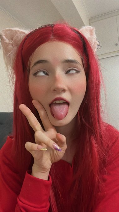 1 pic. Ya vieron la video-reaccion que hice a Sweekiarita? 🤤@petitekia69 https://t.co/AUyvuRXbET