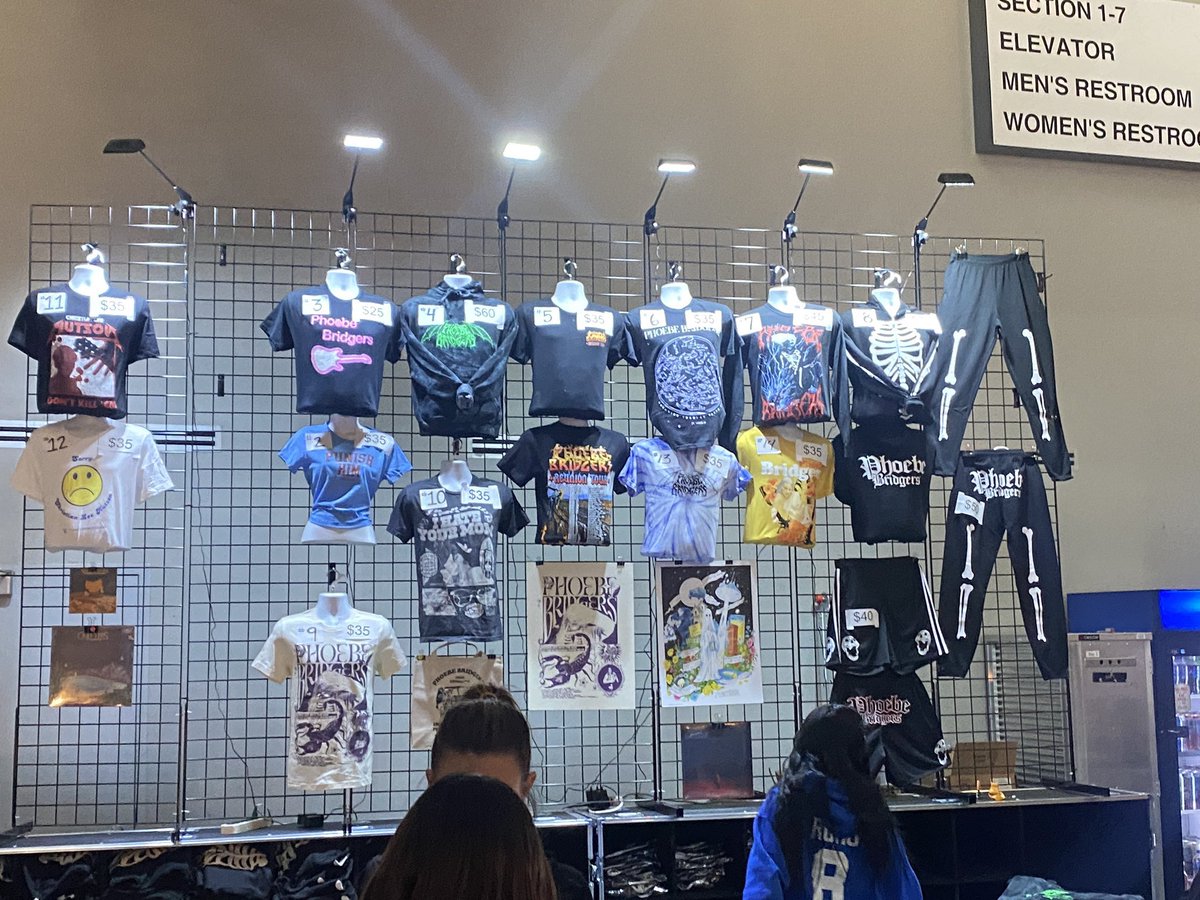 bridgersontour's tweet image. The merch at tonight’s show!! #ReunionTourPhoenix (via @/kat12131989)