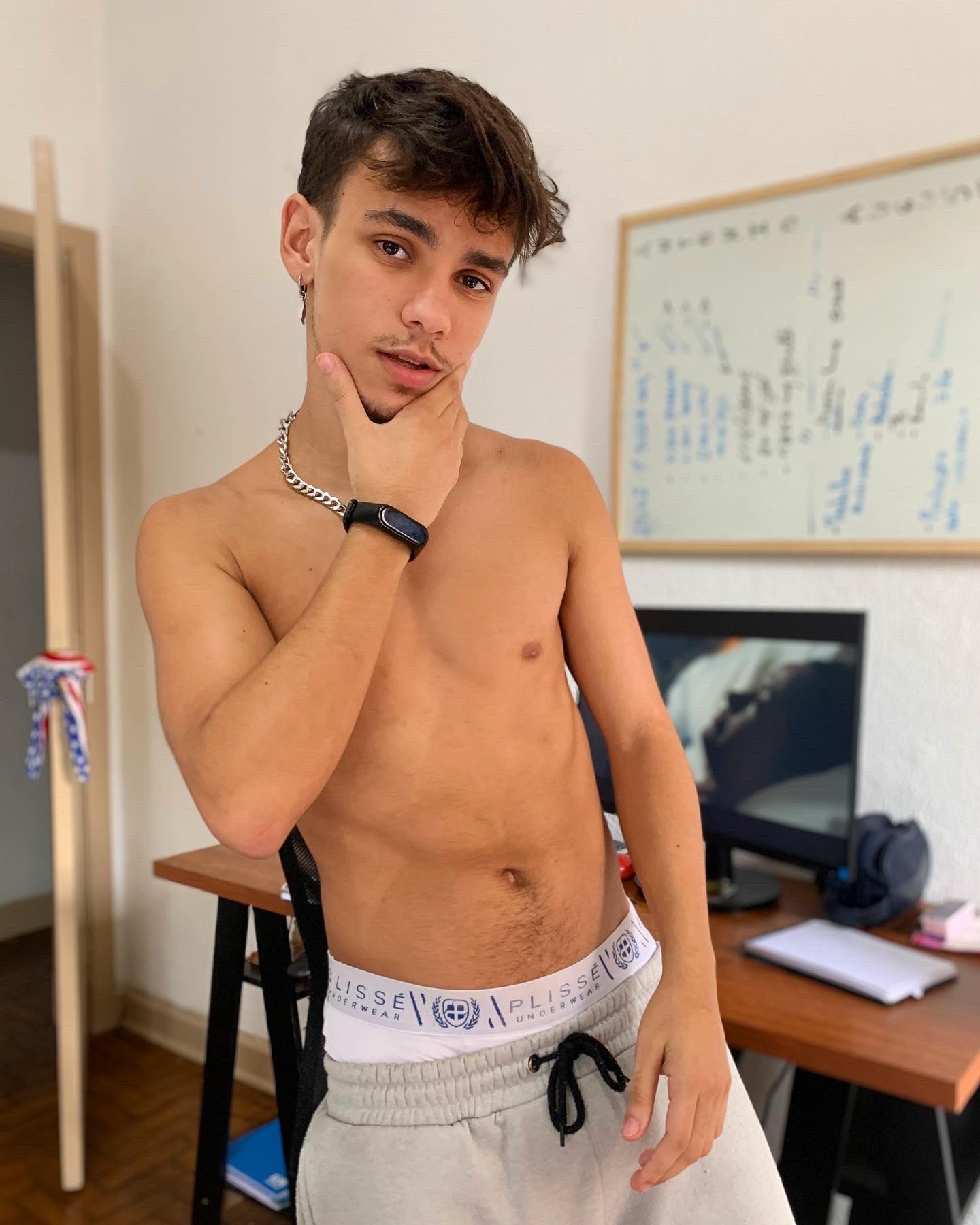 Mello Antony on Twitter: "Que passa ? https://t.co/onPzMpKQ0V" / Twitter