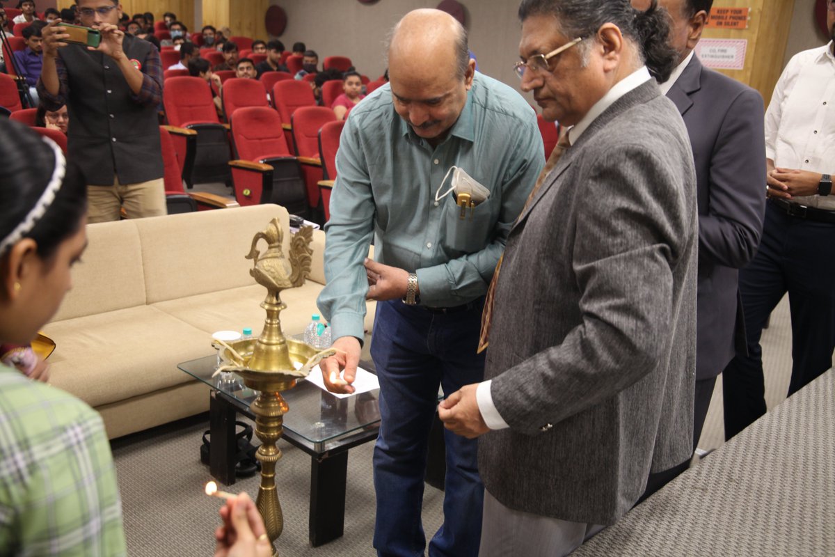 FireIndus's tweet photo. Day-1 Fire Service Day and week celebration (12th April,2022) 
GSFC University celebrated National Fire service day with association with M/s Indus Fire Safety Pvt Ltd(Indus Group). https://t.co/jhNG8uxNAU