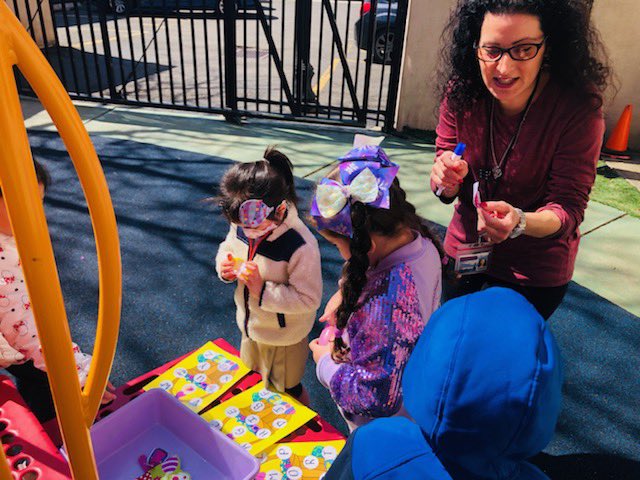 MrsDomenick_K's tweet photo. We went on a letter sound Egg Hunt ! The children had so much fun! Thank you ECS! @wnyecc https://t.co/uaJFDAzzrc