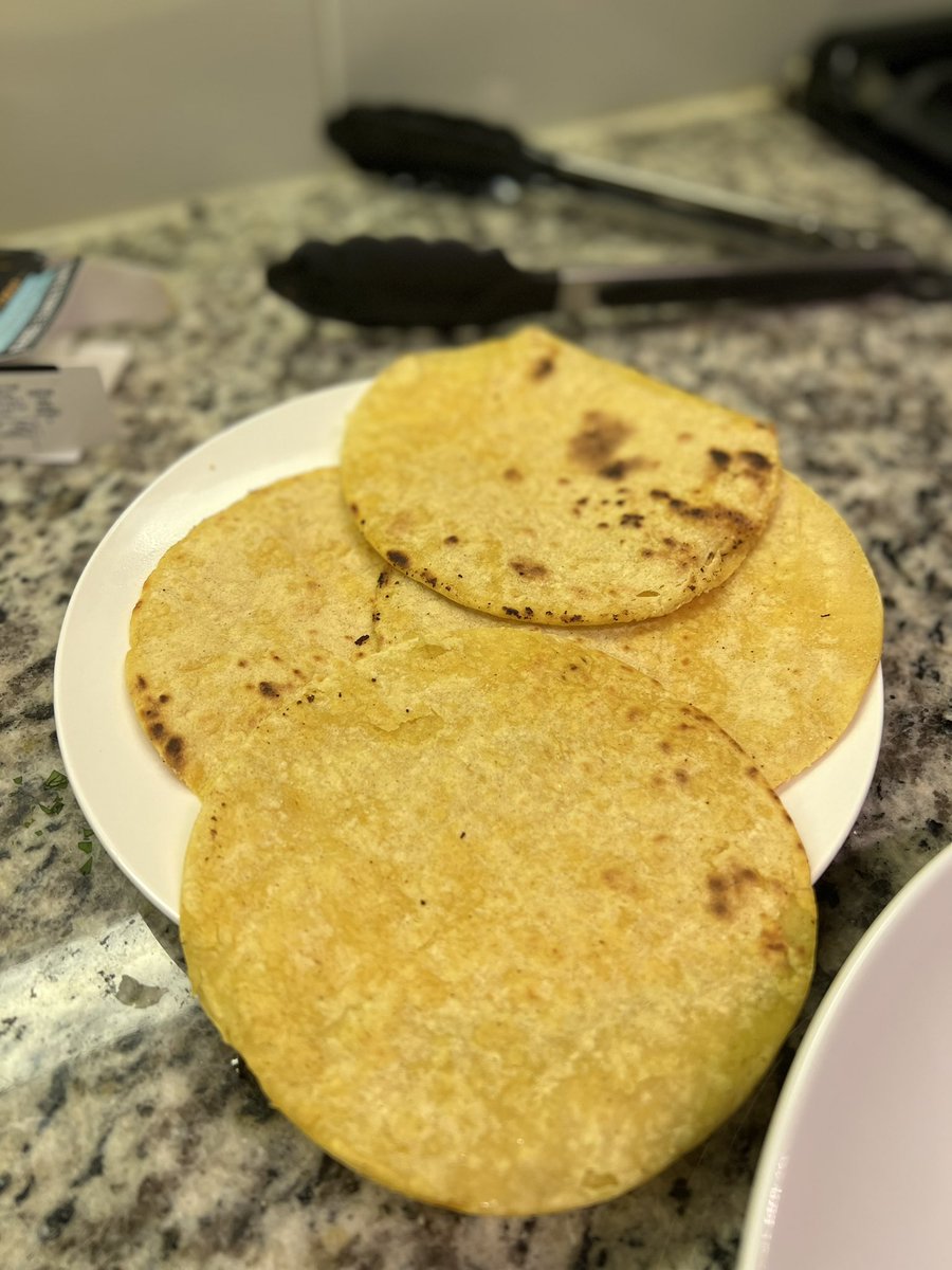 TitaniumH's tweet photo. 4 part story
Taco.. Wednesday anyone?
#CompadreNation https://t.co/E50H1hkxw5