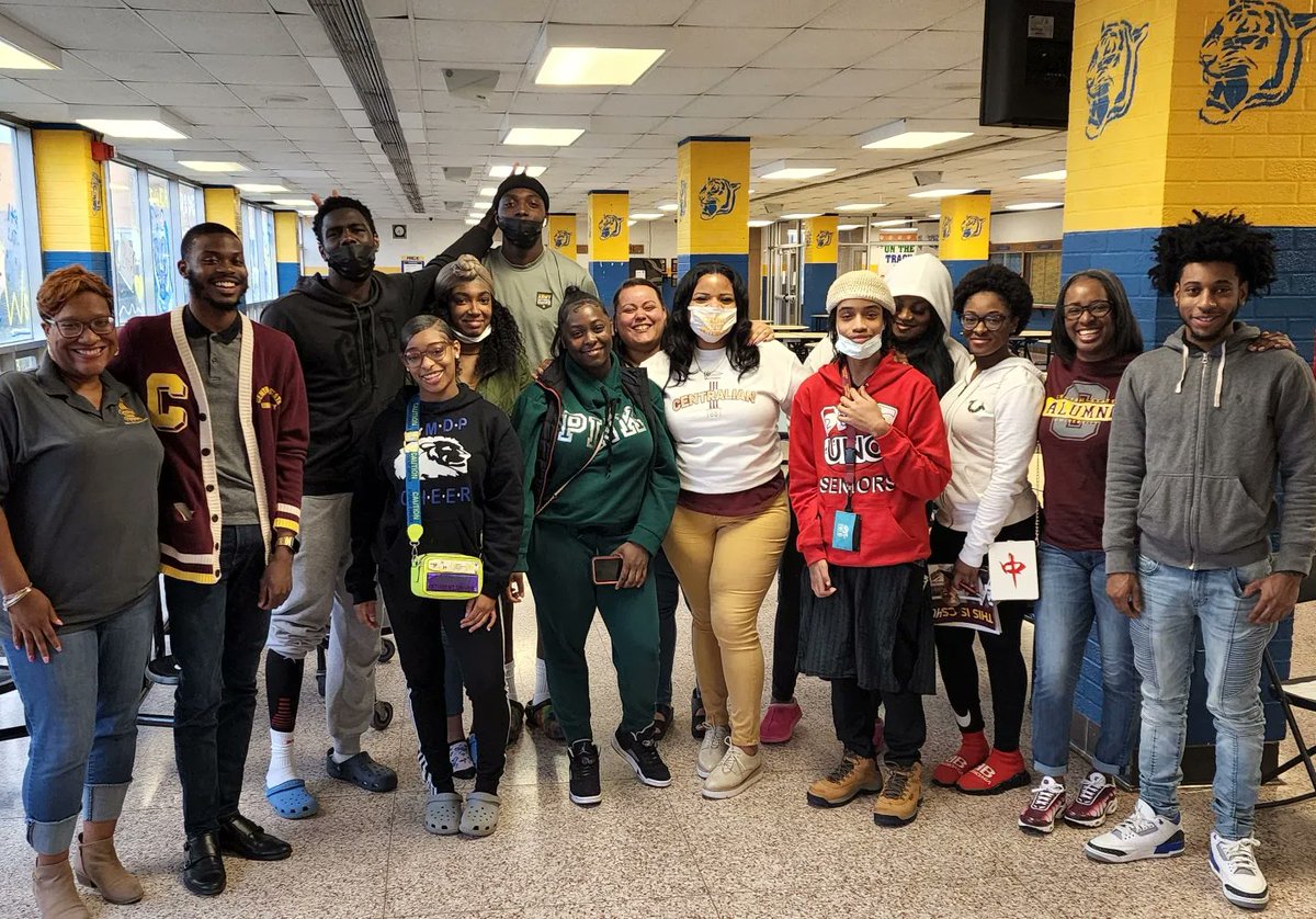 CSU87Admissions's tweet photo. Get Started Day in Cleveland, Ohio. Students were able to receive onsite admissions, meet with Financial Aid Representatives, and complete the next steps to enrollment. https://t.co/1HSqE95vOw