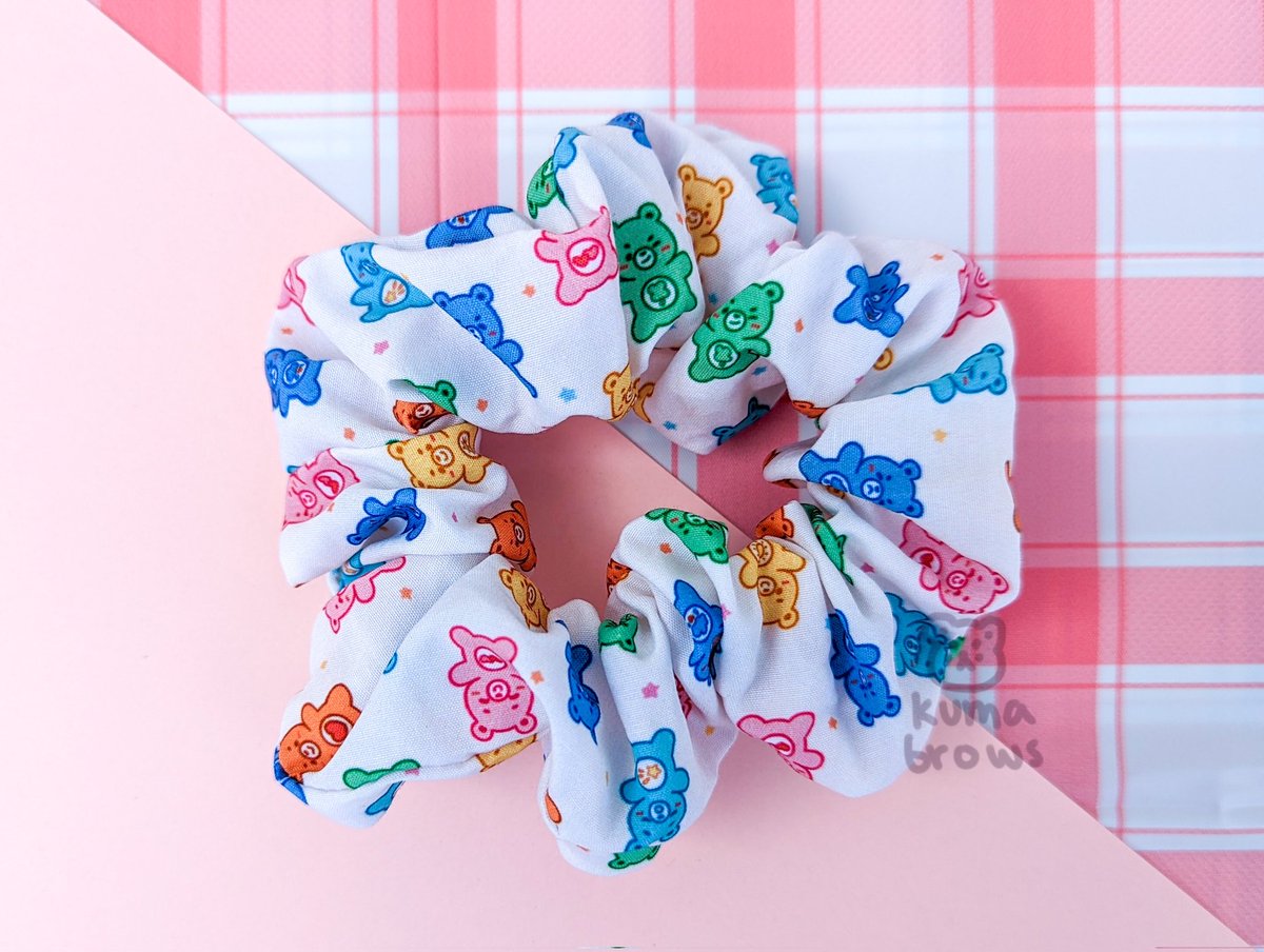 kumabrows's tweet photo. [RTs ♥️] My new st0re update is now live!!
🌸 To celebrate the new site, you can get 10% off your whole order until 4/30 
🌸 This update includes new wristlets, scrunchies, pillows, prints, preorder bags and more! https://t.co/2BeXjxLGXK