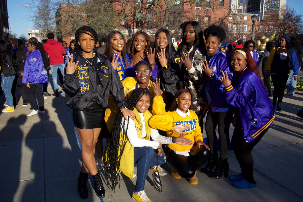 Sigma_GammaRho's tweet photo. ✨PRETTY POODLE WEDNESDAY TAKEOVER✨
As the day comes to close, take a moment to look at the thread of our lovely SoRHOrs from the “GlamoRHOus” Gamma Rho Chapter🐩💙💛!
#PrettyPoodleWednesday #GlamorousGammaRho #SigmaGammaRho #SGRho #ISU25 #ISU24 #ISU23 #ISU22 https://t.co/U7NGCMk6GK