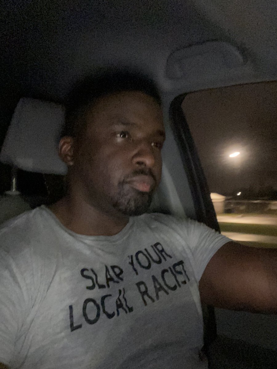 Darkskindad77's tweet photo. The pickup ball sweat is real! My shot was real tonight too. I think I went16 for 20 hitting them Js. I didn’t keep track but I impressed myself tonight. #funcardio #pickupball #fitover40 #sweat https://t.co/mnzflji4lv