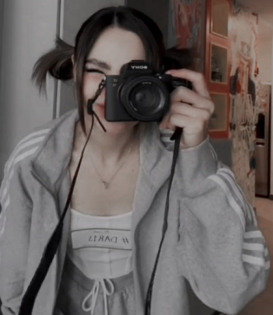 dariancatss's tweet photo. —holaaa nosotros somos darían cats, una cuenta creada para subir contenido de darían y gatitos🤍

— espero puedan apoyar la cuenta y den rt para llegar a más personas del fandom 🤍
[ @darianrojascc ] https://t.co/tTjcMClvsI