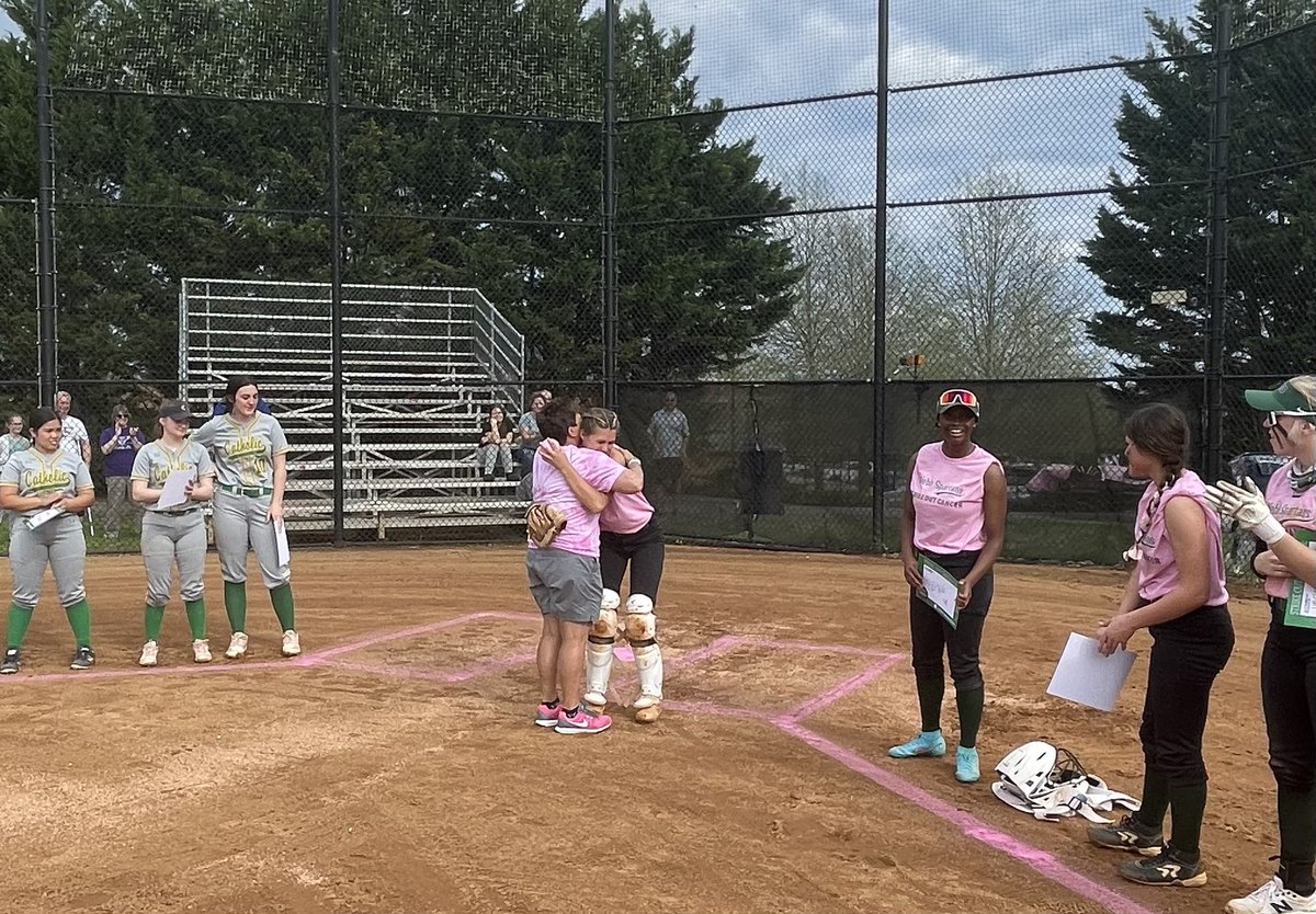 wownetwork's tweet photo. Lady Spartan softball hosting Knox Catholic in the Strikeout Cancer game. @Webbschoolknox @Webb_Spartans @5StarPreps @prepxtra https://t.co/6pArIlN4Fo
