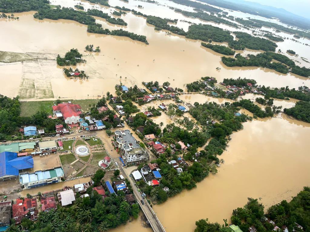 MARoxas's tweet photo. Dear Friends, TY Agaton really hit us hard in Capiz.Thousands of evacuees, hundreds of homes destroyed, crops &amp;fishponds wiped out. Any help you give is a God-send. No amount is too small - P50=1 kg rice plus dried fish or 3 or several noodle packs. Madamo gid nga salamat. https://t.co/akE8RNwFTN
