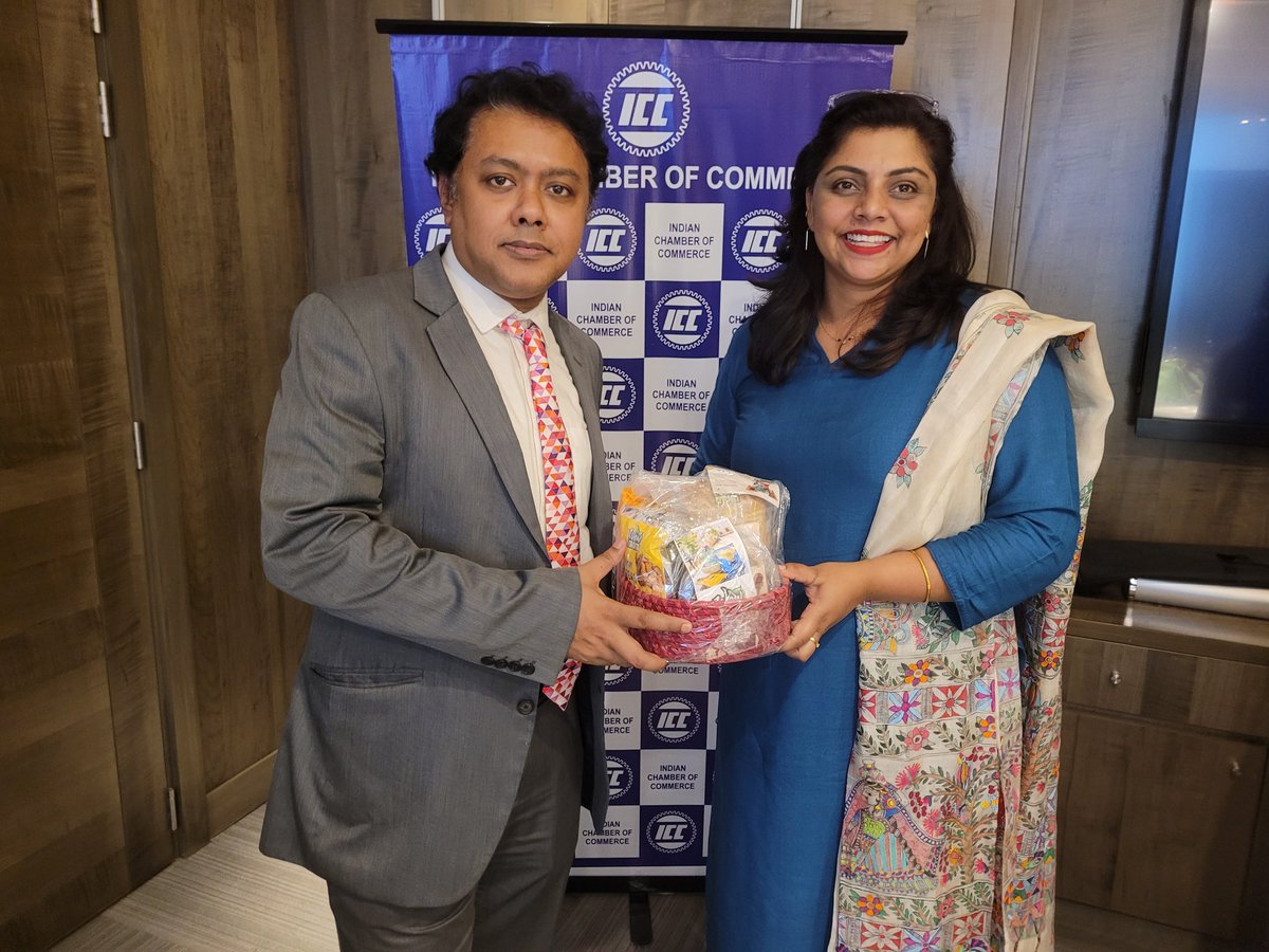 shyamajhaontwit's tweet photo. Serious Buisness talks with #IWEC, Indian Chember of Commerce and UK delegations.
A wonderful power-packed session.
Thank you ,
Prodipta Patel , PROHAT UK.
Monika Jhunjhunwala &amp; Sandip Chouchary from UK High Commission .

Let's talk Millet .
UK it is !
@MilletMagic
@wowmomfoods https://t.co/4Po1Q9ja8m