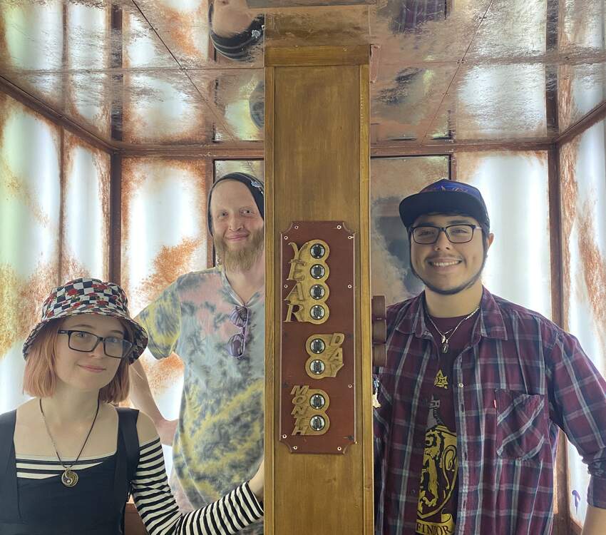 TheCopiousSilo's tweet photo. Escaped from a couple rooms at @60outEscapeRoom today with Ally and Shadow!! The Orphanage (out in 45:13) and Time Machine (out in 39:13) were both so fun and immersive. It was a wonderful time! Can't wait to come back down to try a couple more (: https://t.co/d8UhFN3w8I