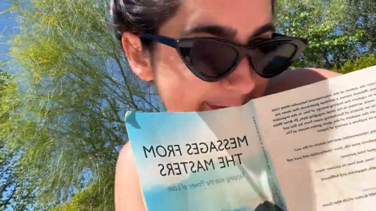 laurianathinker's tweet photo. taking time to read a book https://t.co/oRplltAsPq