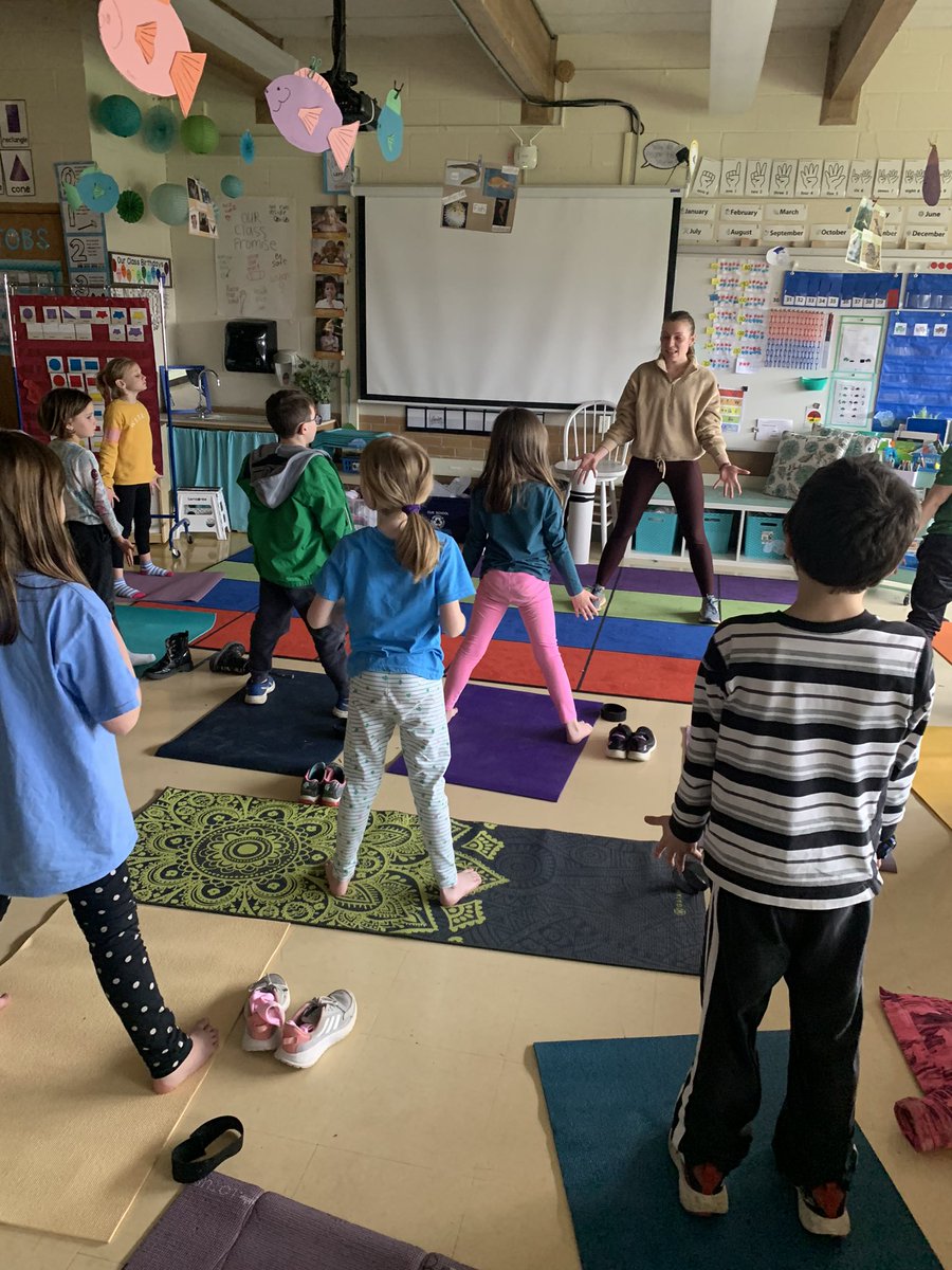 MrsSwallows03's tweet photo. Calm, cool, &amp; collected. Miss Jo volunteered to lead sessions of Mindful Club and the students enjoyed every thoughtful moment. So kind of her to volunteer her time as a certified yoga instructor during student teaching💕 @MsNiemann03 @MsRemusK58 #fa58share #dg58pride #dg58third https://t.co/XOGZzSadQo