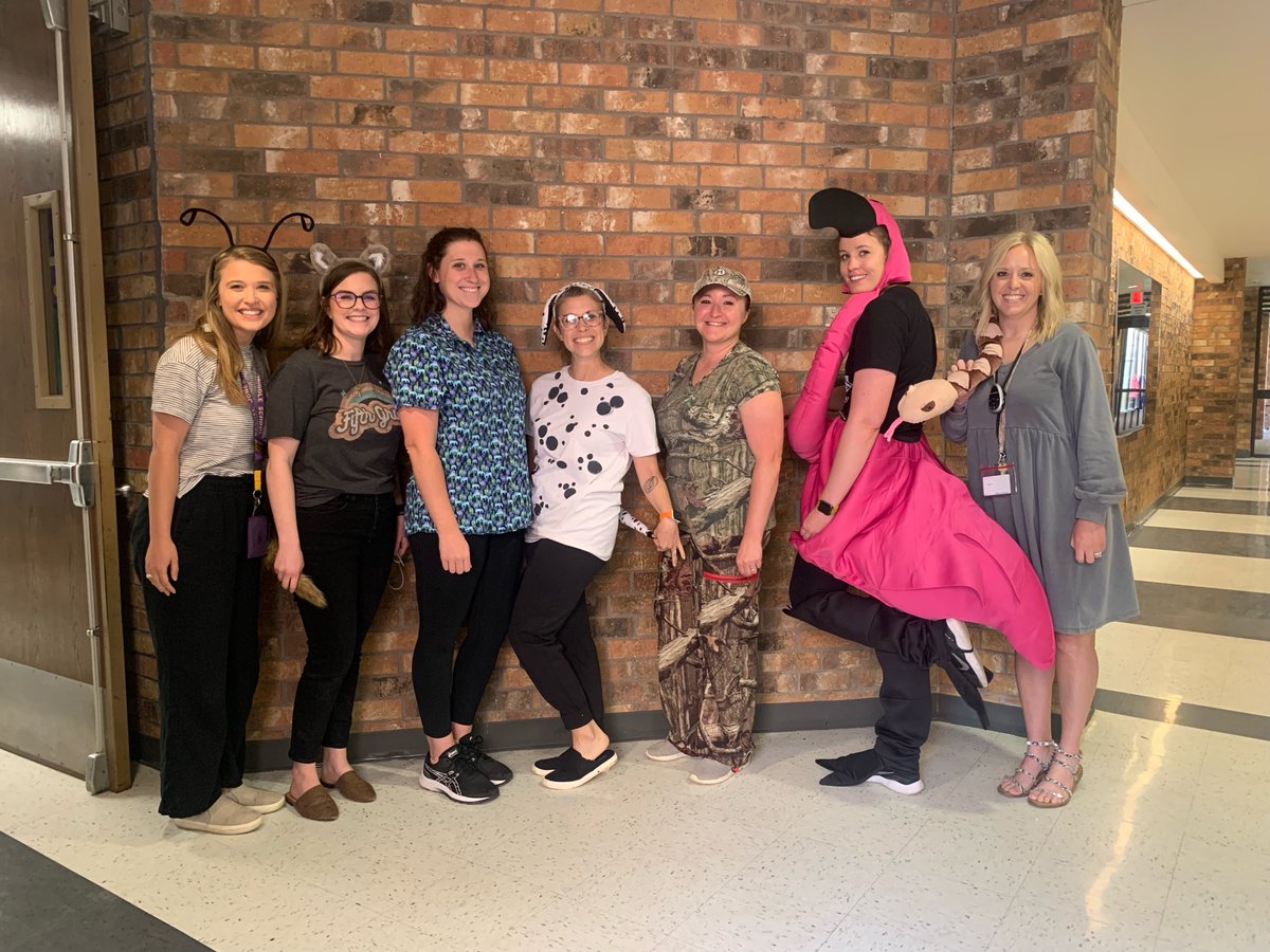 Things are getting WiLd in 5th grade for Animal Adaptation Day! Teachers and students dressed up to highlight the many amazing structures organisims have to help them survive in their environment. Love this crew of crazy critters!🐝 🐺🦓 🐕🙈🦩🐍