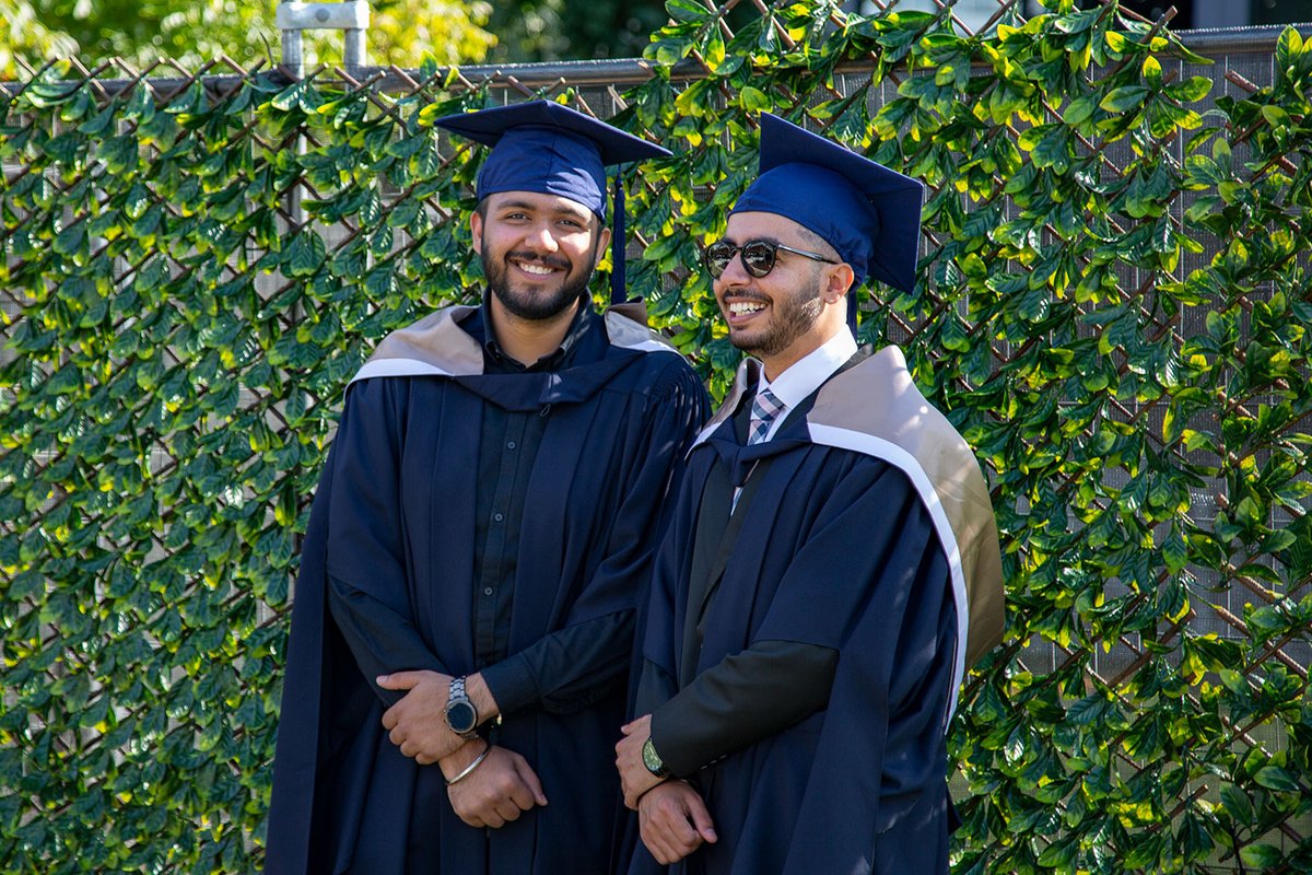 Deakin's tweet image. #DeakinGrad 🎓 | What a wonderful week it's been at our #Geelong Waurn Ponds Campus with 'Grads on the Green'. Congrats to all our graduates - you did it!