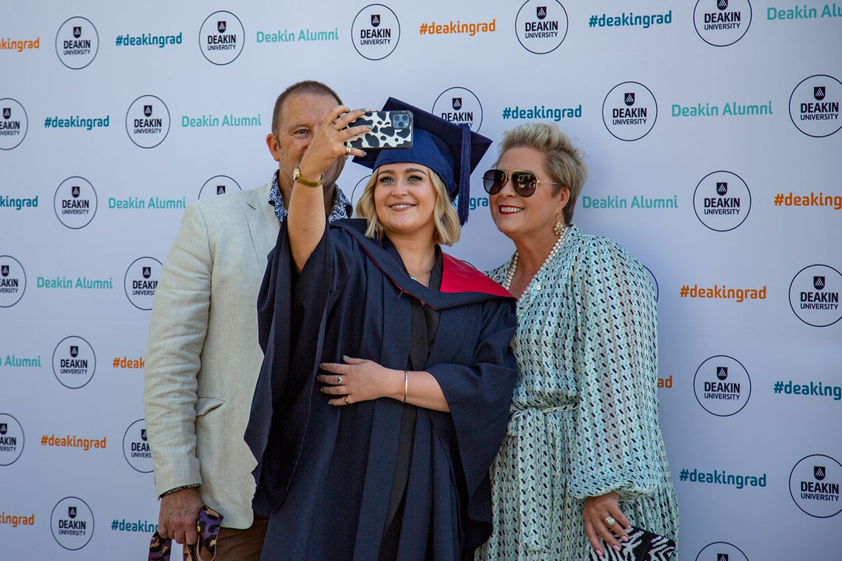 Deakin's tweet image. #DeakinGrad 🎓 | What a wonderful week it's been at our #Geelong Waurn Ponds Campus with 'Grads on the Green'. Congrats to all our graduates - you did it!