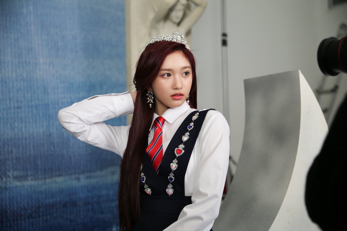 ivepics_'s tweet photo. STARSHIP NAVER UPDATE WITH #LEESEO #이서 https://t.co/n6LpdgTGeS