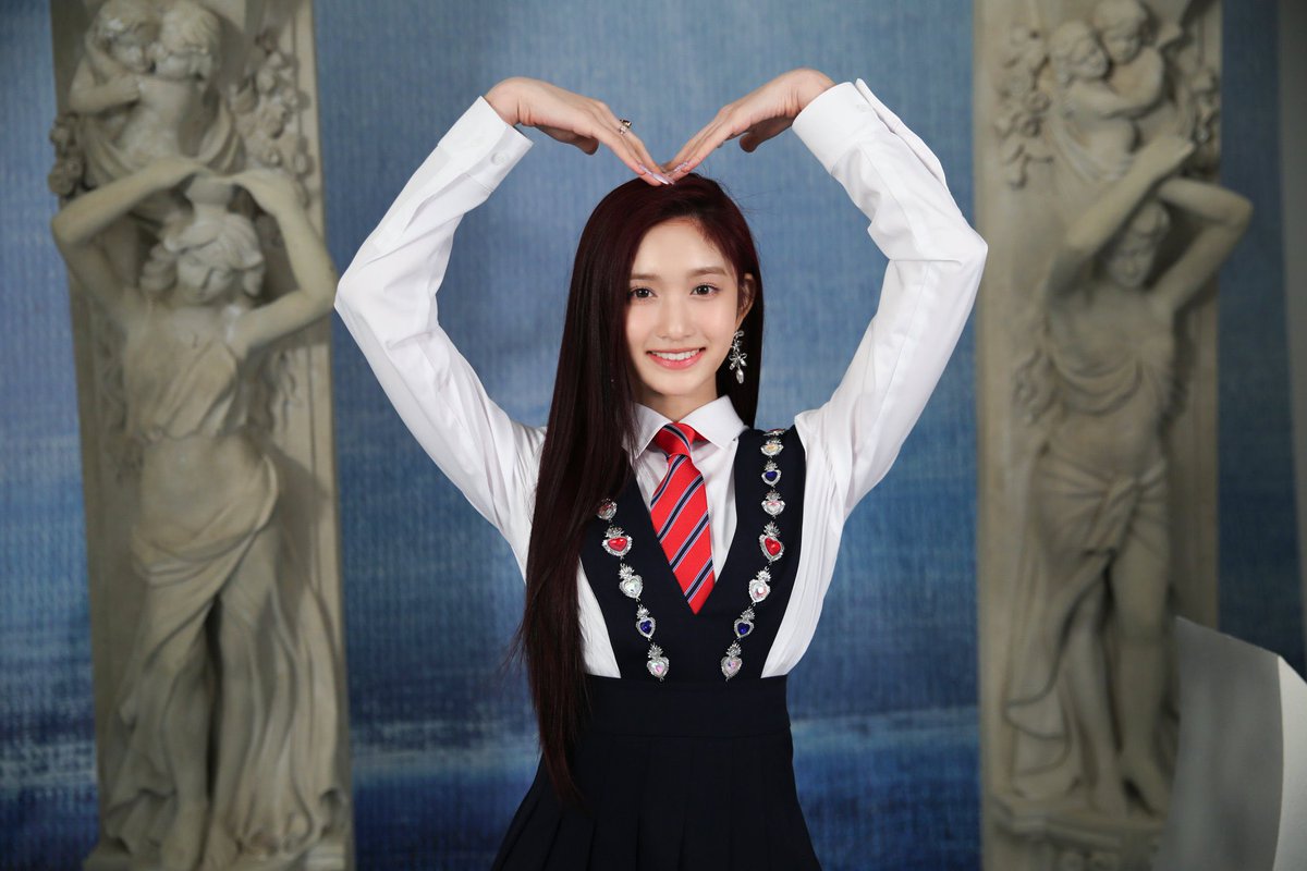 ivepics_'s tweet photo. STARSHIP NAVER UPDATE WITH #LEESEO #이서 https://t.co/n6LpdgTGeS