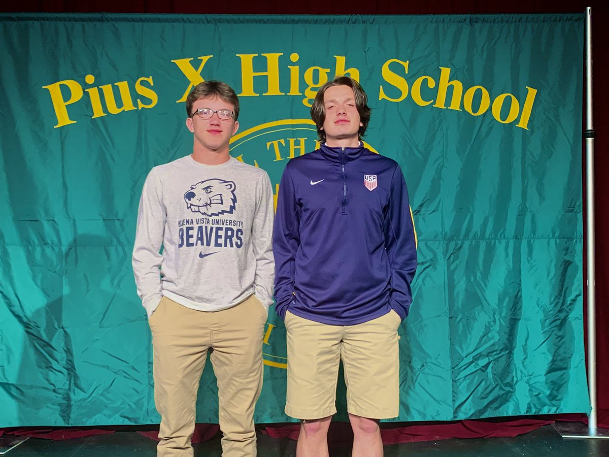 Friends for a lifetime! Congrats on your signing today fellas! <a href="/DFCAztecs2003/">DFCAztecs03</a> #GoBeavers #GoTigers
